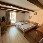 Διαμέρισμα Apartment Dehtare *